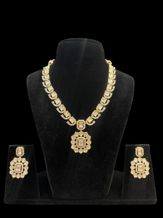 Premium Foil Kundan Pendant Style Necklace Set (Design 1)