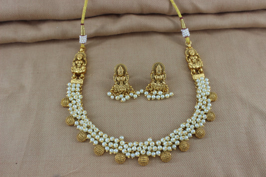 Antique Gold Temple Neckalce Set with Studs (Set 11)