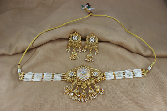 Antique Gold Choker Set with Hangings (Set 16)