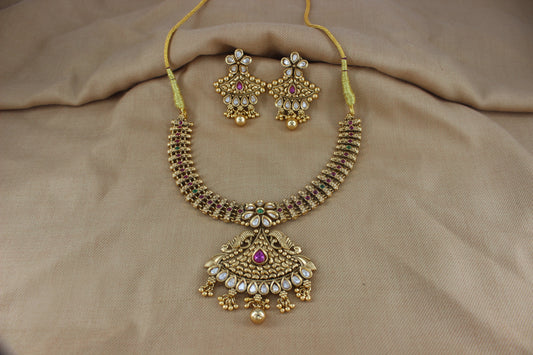 Antique Gold Neckalce Set with Hangings (Set 23)